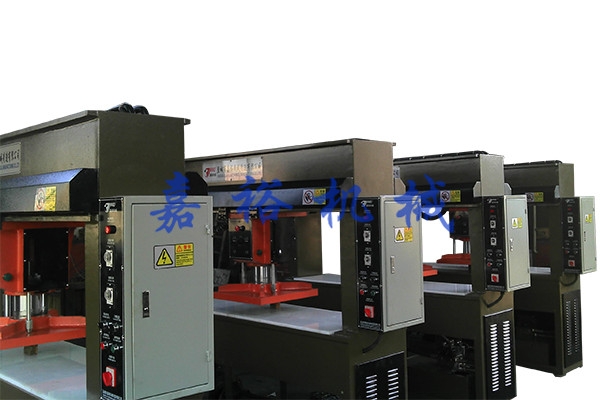 液壓龍門式裁斷機：工業製造中的利器